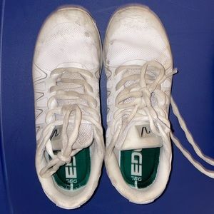 Varsity Edge Cheerleading Shoes 5.5